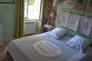 住宿加早餐  Casteljosse   Nature Calme Et Sérénité