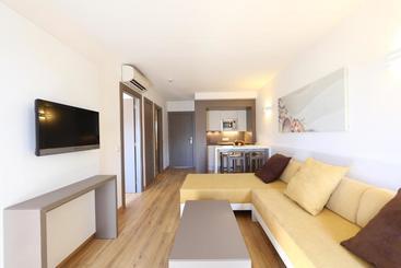 Apartamentos Jade   Adults Only
