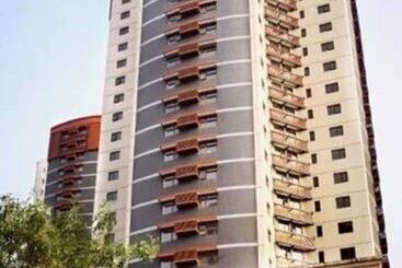 Отель Comfort Suites