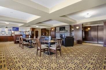 Holiday Inn Express Hotel & Suites   Slave Lake, An Ihg