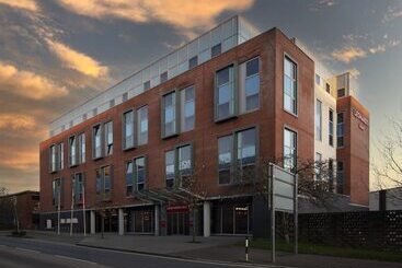 בית מלון כפרי Leonardo Exeter