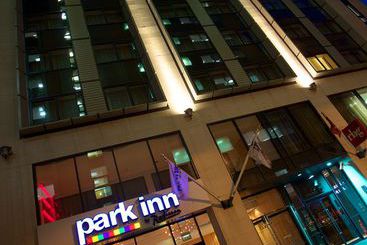 هتل Park Inn By Radisson Belfast
