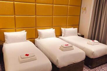 ホテル Hyde Park International