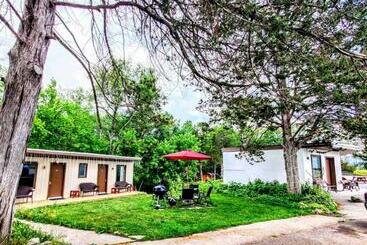 فندق صغير Salmon River Motel