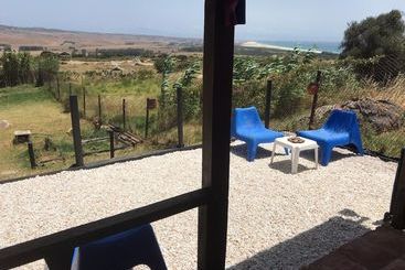 Beautiful 2 Bed Room Cottage With Seaview/ Garden