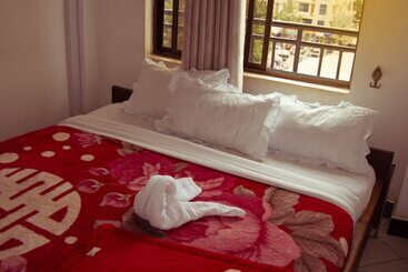 Отель Kilimanjaro Palace