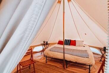 Отель Wander Camp Bryce Canyon Escalante