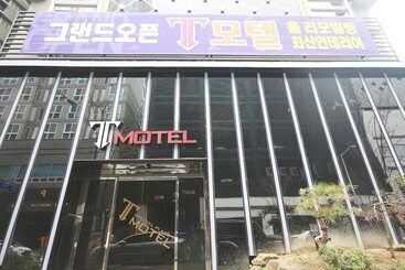 모텔 Gwangju Sangmu T