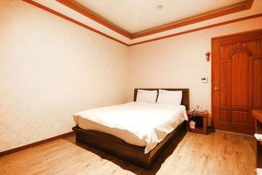 מוטל Suncheon Again