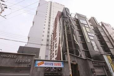 모텔 Ulsan Samsan Terra 9