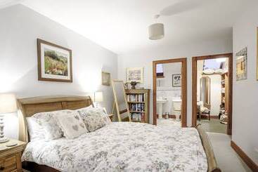 קוטג'' Osborne Steading