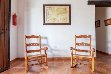 茅舍 Andalusian Villa With Private Pool And Tennis Court Located 30 Km From Cordoba