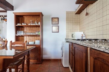 Andalusian Villa With Private Pool And Tennis Court Located 30 Km From Cordoba