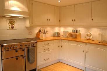 Country House Situated In Peacefull Valley Near Forest Fawr Geopark