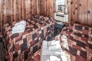 کلبه Destiny Cabin