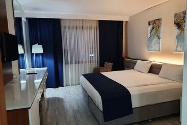 فندق Nadir Business