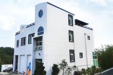 Inthree Gueshouse   Hostel