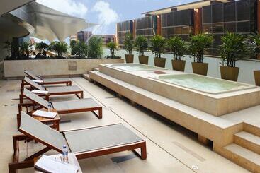 ホテル Estelar Milla De Oro