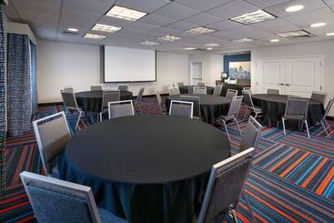 هتل Hampton Inn & Suites Phoenix North/happy Valley