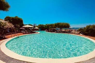 Апартаменты Il Borgo Di Badesi