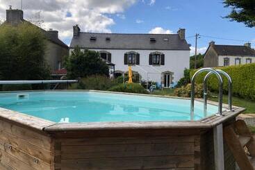 住宿加早餐  La Grande Maison Seglien