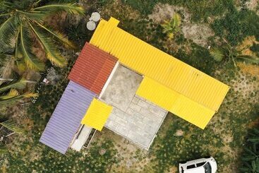 קוטג'' Lumut Cube Homestay Kontena