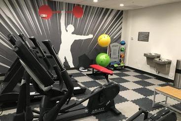هتل Glō Best Western Enid Ok Downtown   Convention Center