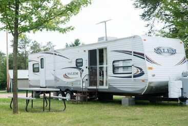 کلبه Bonanza Camping Resort