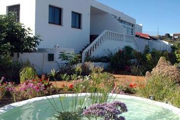 Apartamentos Y Habitaciones Villa Marina - La Caleta