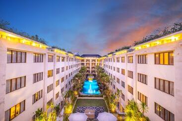 Aston Kuta Hotel And Residence