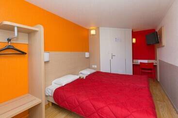 Отель Premiere Classe Chantilly Sud Luzarches