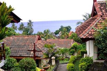 ホテル Puri Bunga Beach Cottages