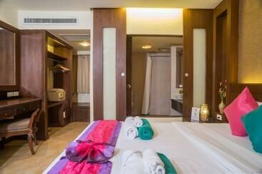Hotel Samui Sense Revive