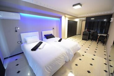 Пансион Pietra Mare Suites