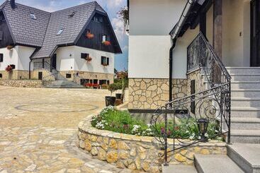 膳宿费 Etno Garden Exclusive Rooms