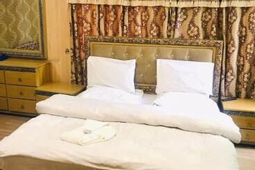 H.m.h Lodges & Hotel Resort