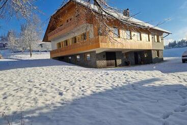 هتل Turistična Kmetija Ramšak