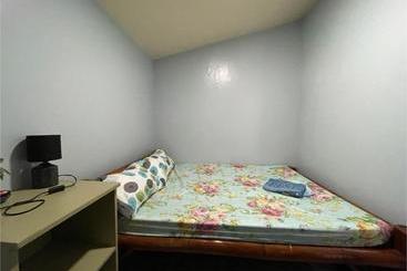 酒店 Oyo 795 Tapales Guest House