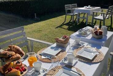 Отель Palacio La Cajiga