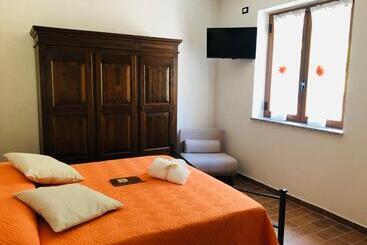 ホテル Agriturismo La Vecchia Cascina