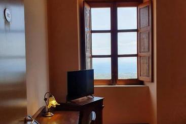 هتل Albergo Palazzo Sant Anna