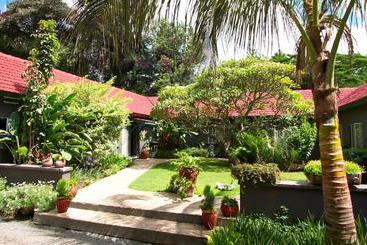 Tulia Retreat Hotel And Spa