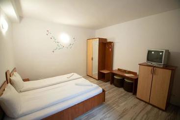 پانسیون Vila Luna Predeal