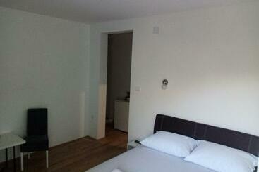 پانسیون Vinarija đelmo Apartments