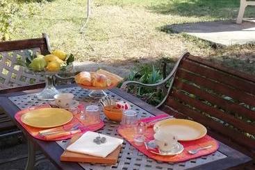 Calicantus Bed And Breakfast