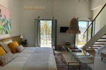 מלון דירות Portmany