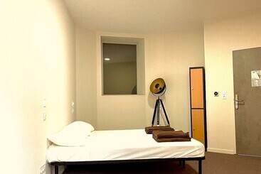 Hostel Vertigo Nîmes Gare Centre