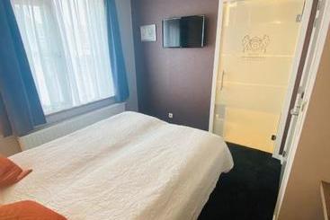 Отель Du Commerce