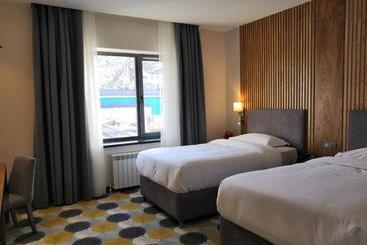 هتل Grand Khan Tengri 4