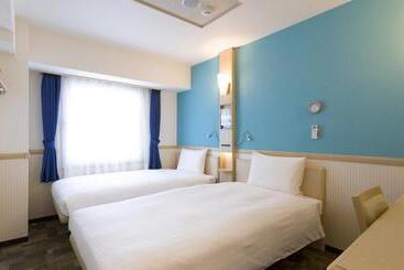 בית מלון כפרי Toyoko Inn Kashiwaeki Higashiguchi